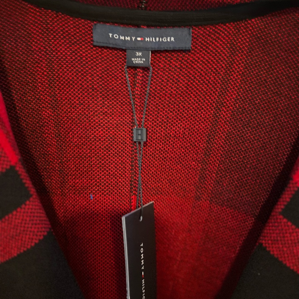 Brand New Tommy Hilfiger Buffalo Plaid Cape - Picture 2 of 4
